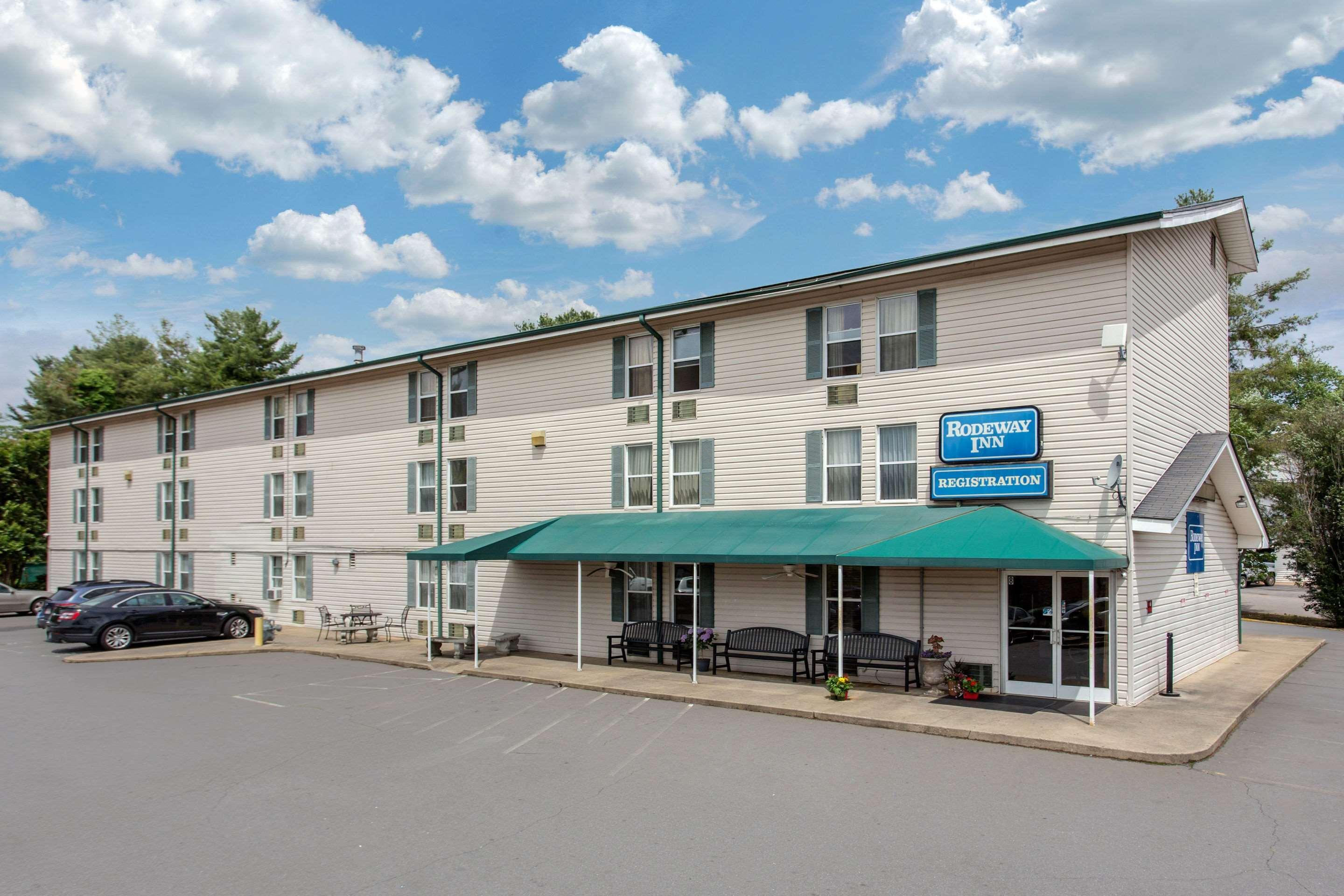 Rodeway Inn Asheville Exterior foto