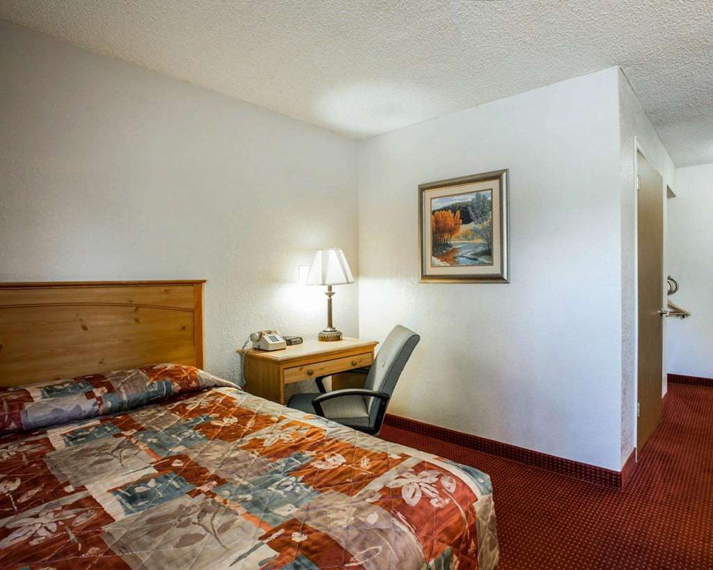 Rodeway Inn Asheville Zimmer foto